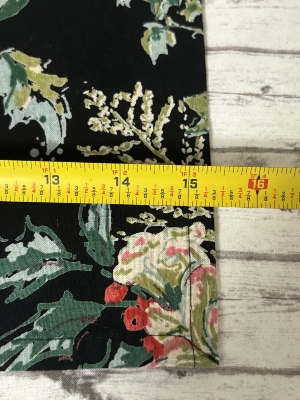 April Cornell Floral Cotton Napkins Set 10 Black Red Green Print 15”